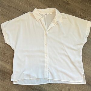 Uniqlo White Blouse T shirt